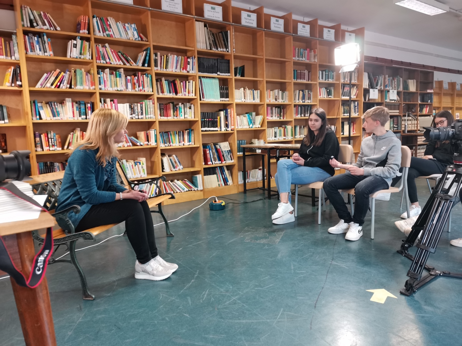 Alcune immagini degli studenti durante i laboratori